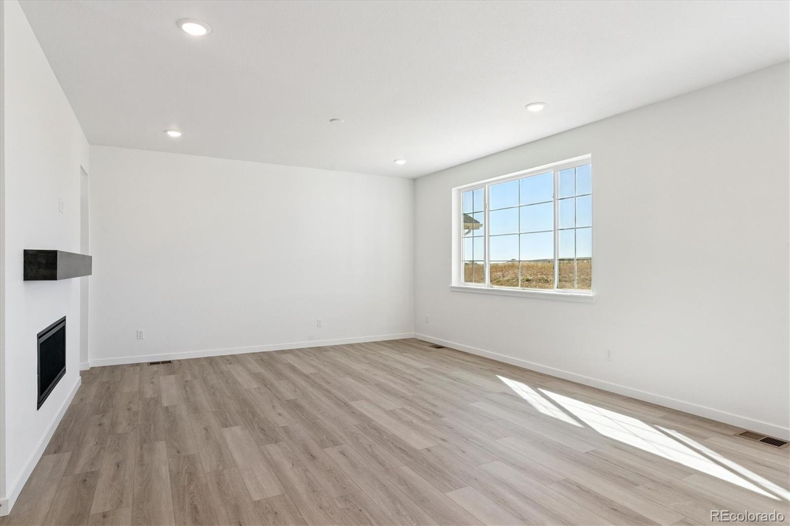 MLS Image #4 for 730  lawson drive,elizabeth, Colorado