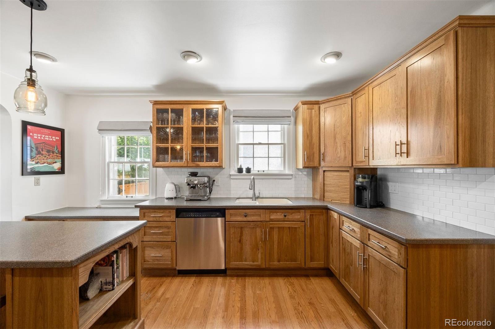 MLS Image #12 for 1738 s franklin street,denver, Colorado