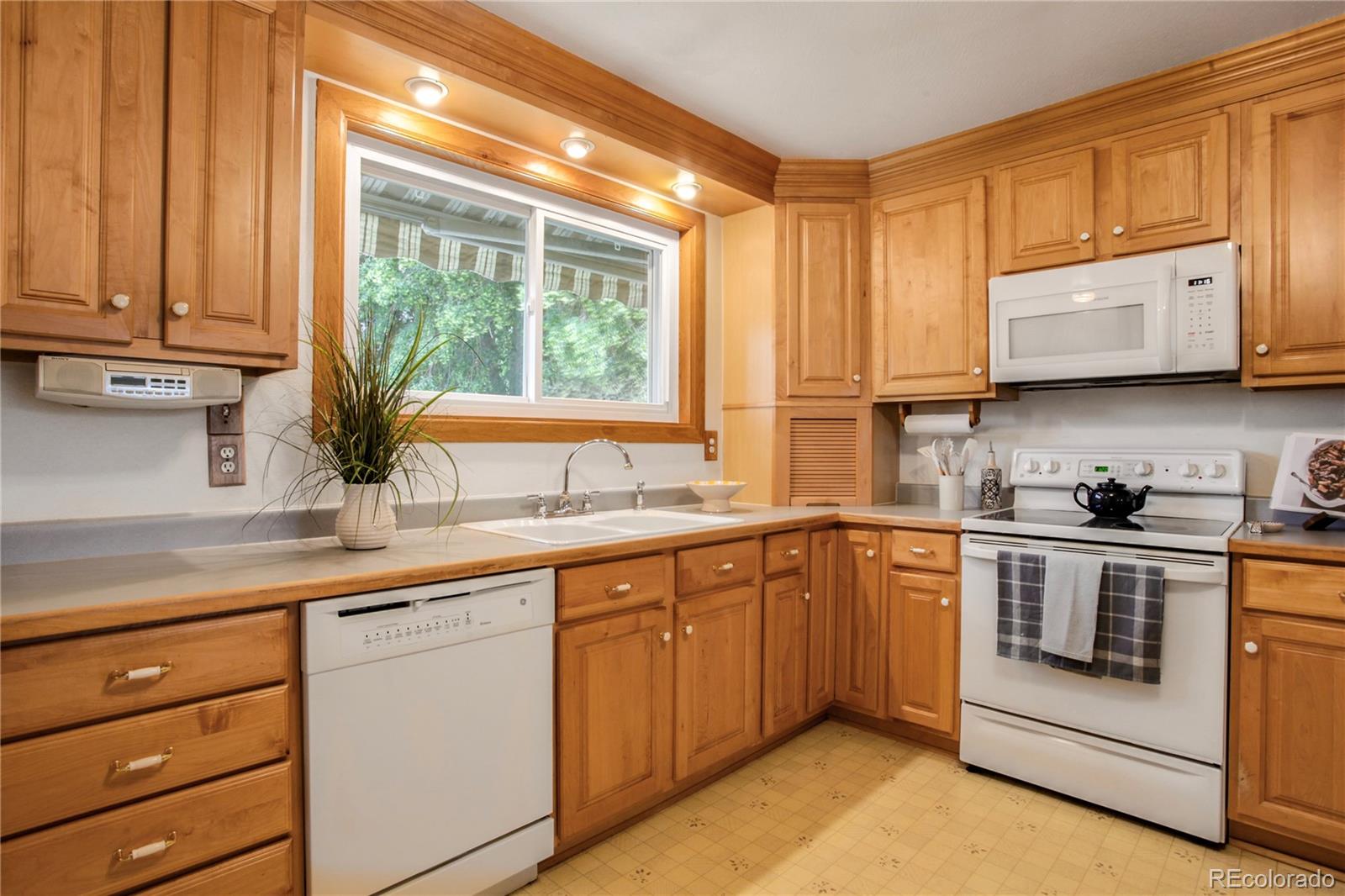 MLS Image #6 for 7839  florado street,denver, Colorado