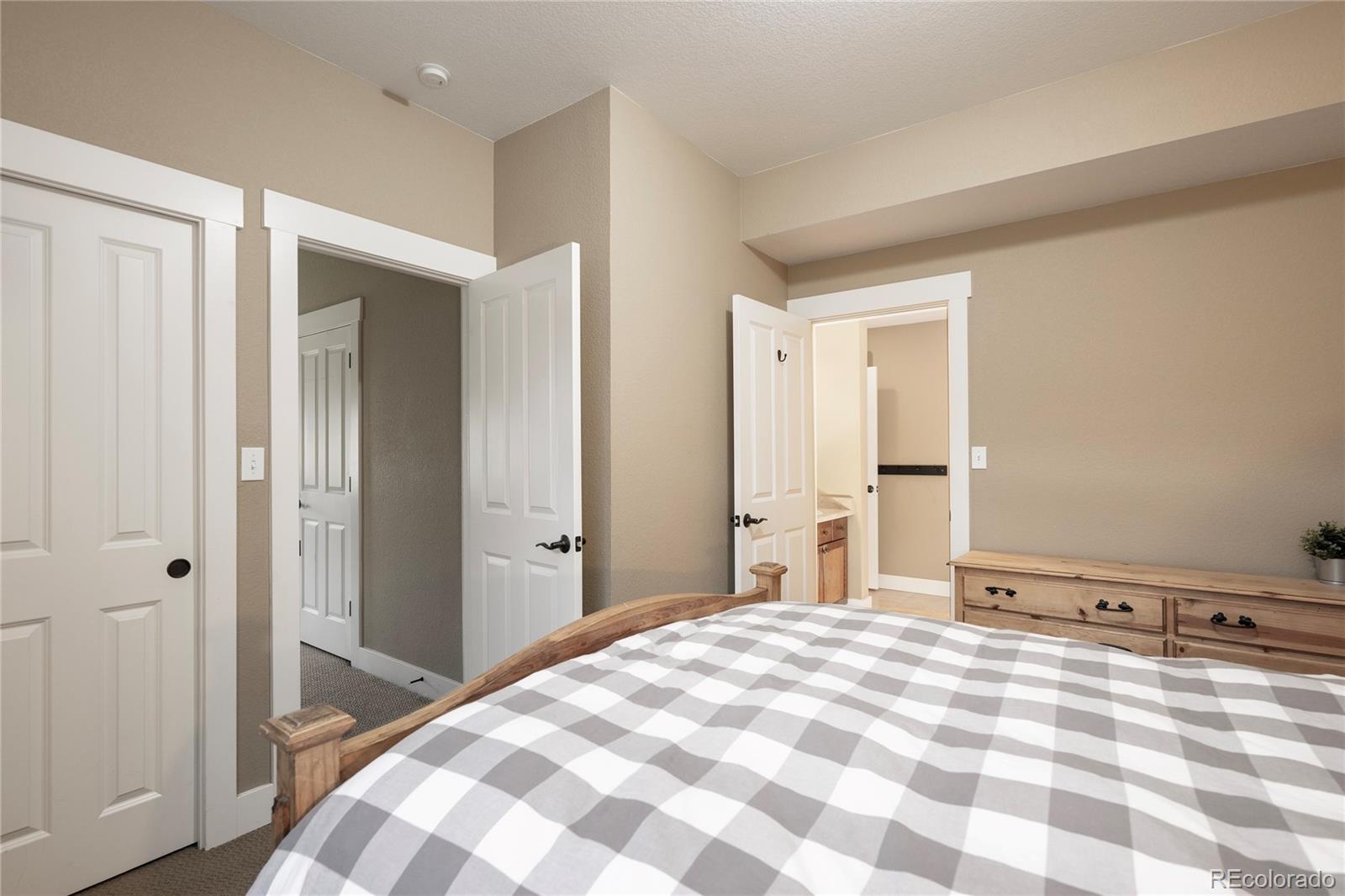 MLS Image #33 for 350  lone eagle ,granby, Colorado