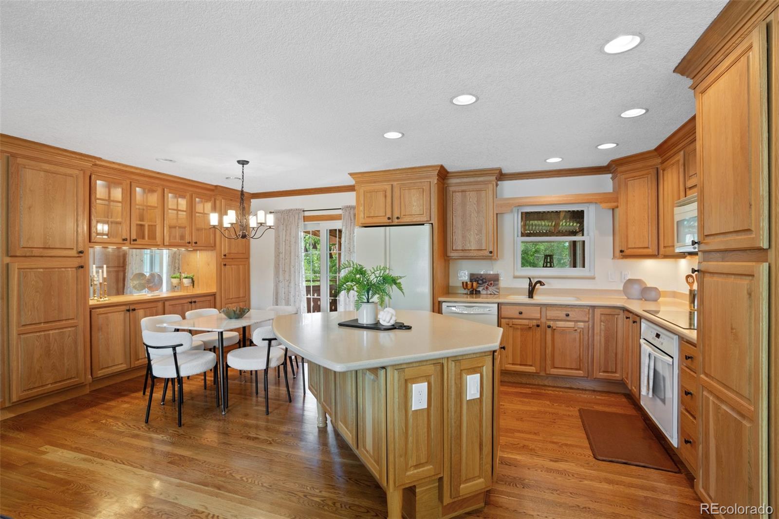 MLS Image #6 for 912  potter drive,colorado springs, Colorado
