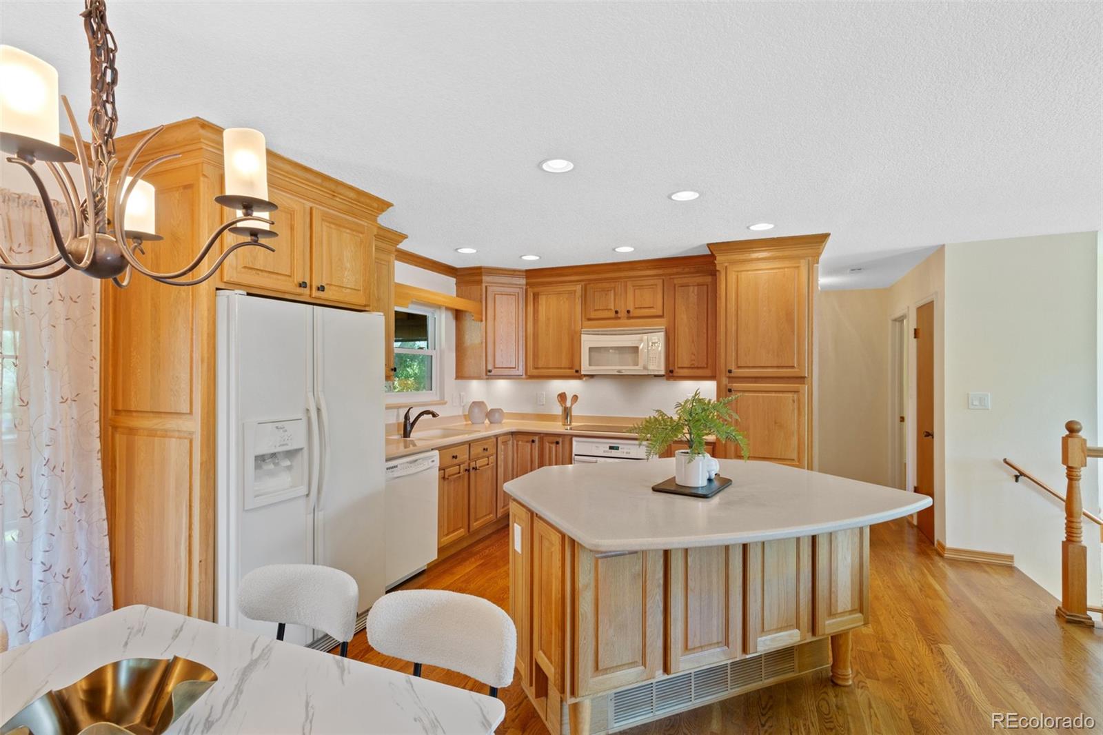 MLS Image #8 for 912  potter drive,colorado springs, Colorado