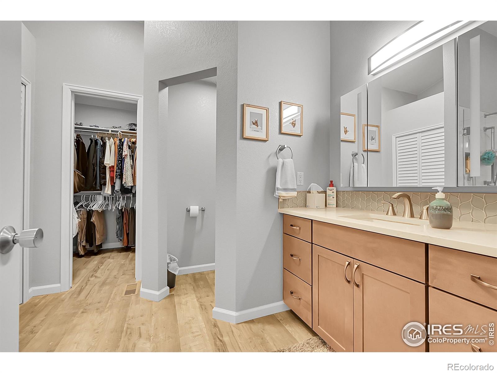 MLS Image #11 for 1943  markham court,loveland, Colorado