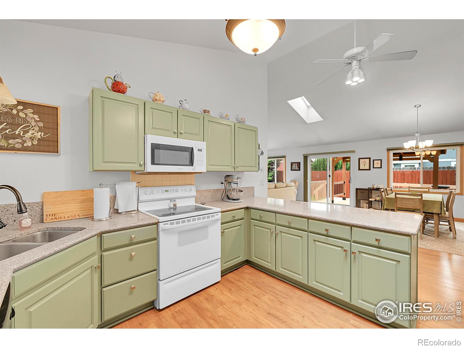MLS Image #8 for 1943  markham court,loveland, Colorado
