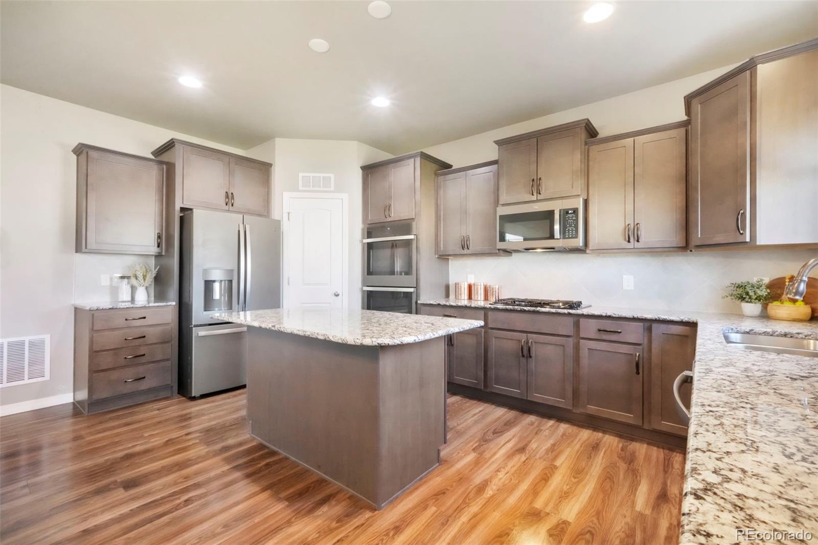 MLS Image #18 for 4631  zircon drive,colorado springs, Colorado