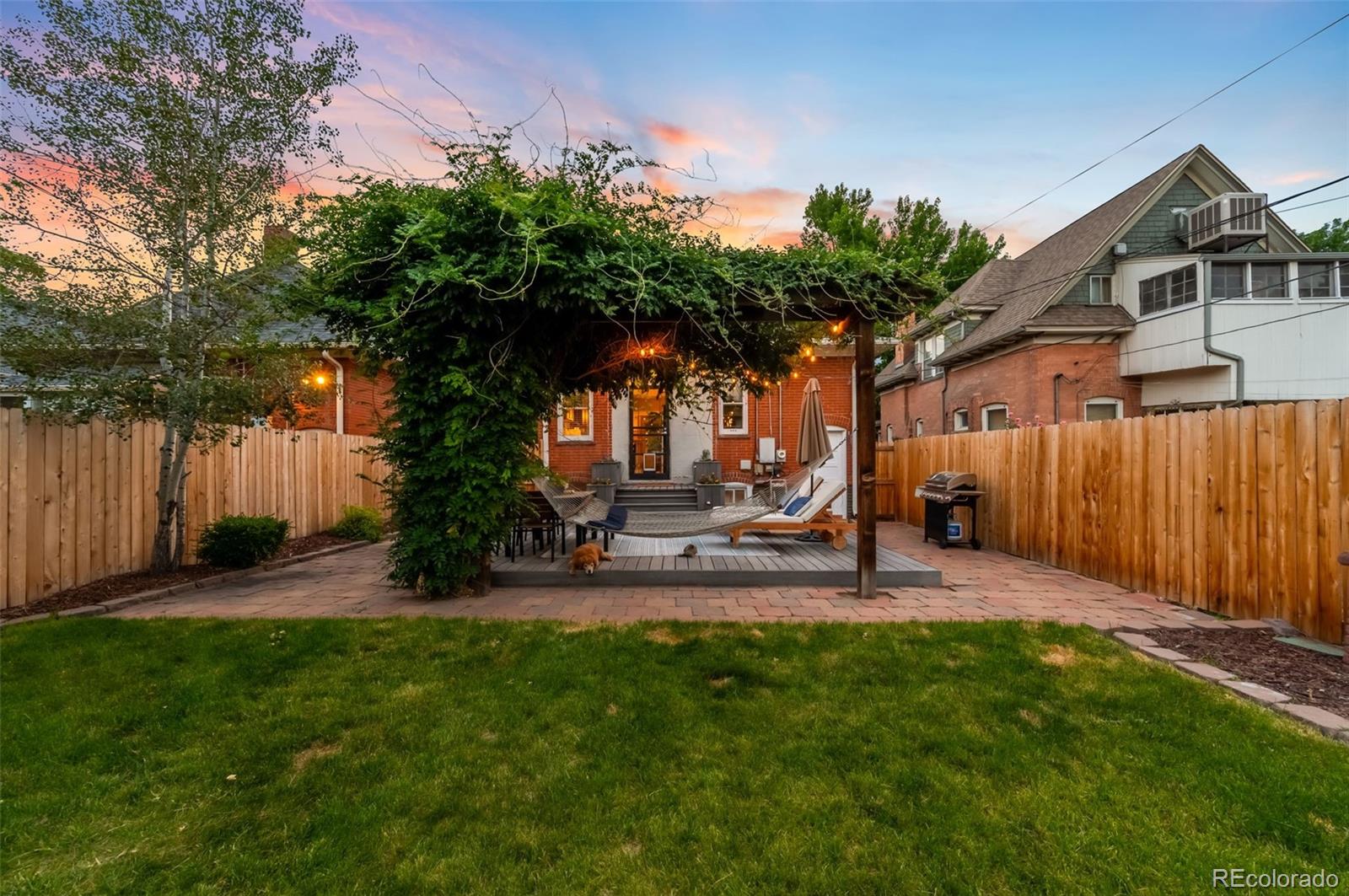 MLS Image #35 for 534 s pearl street,denver, Colorado