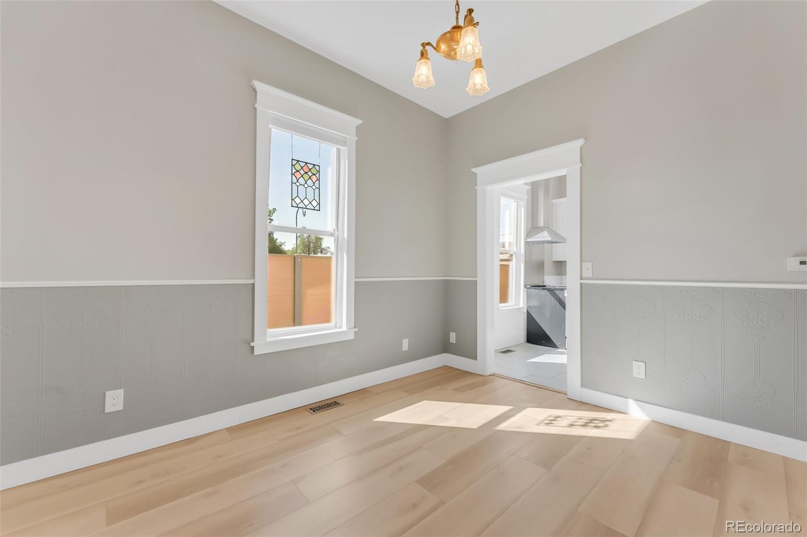 MLS Image #6 for 2323 w pikes peak avenue,colorado springs, Colorado
