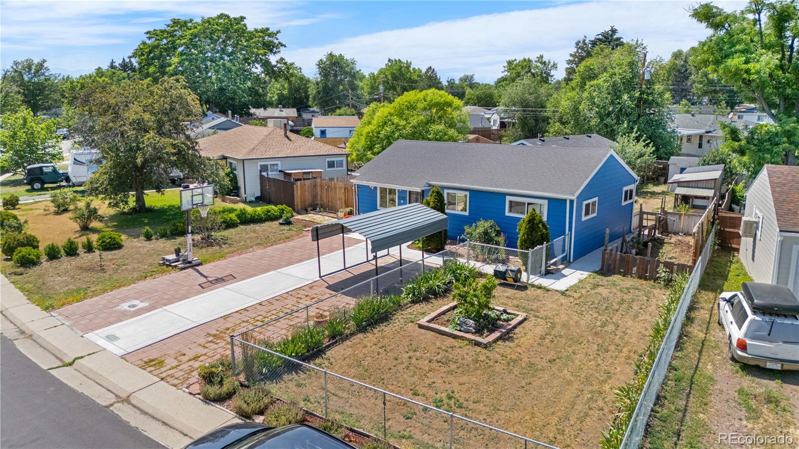 MLS Image #2 for 935 s pecos way,denver, Colorado