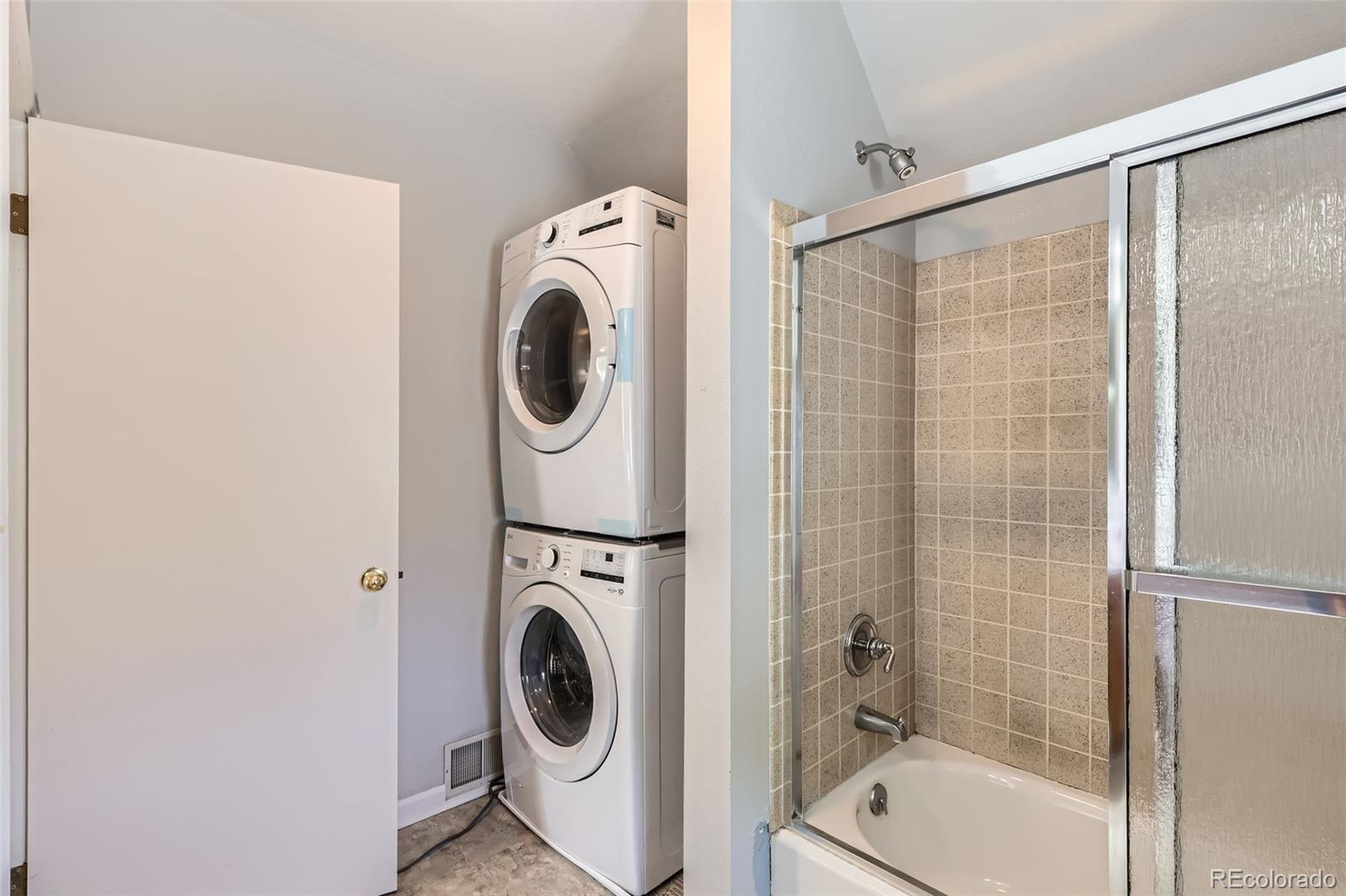 MLS Image #18 for 165 s ogden street,denver, Colorado