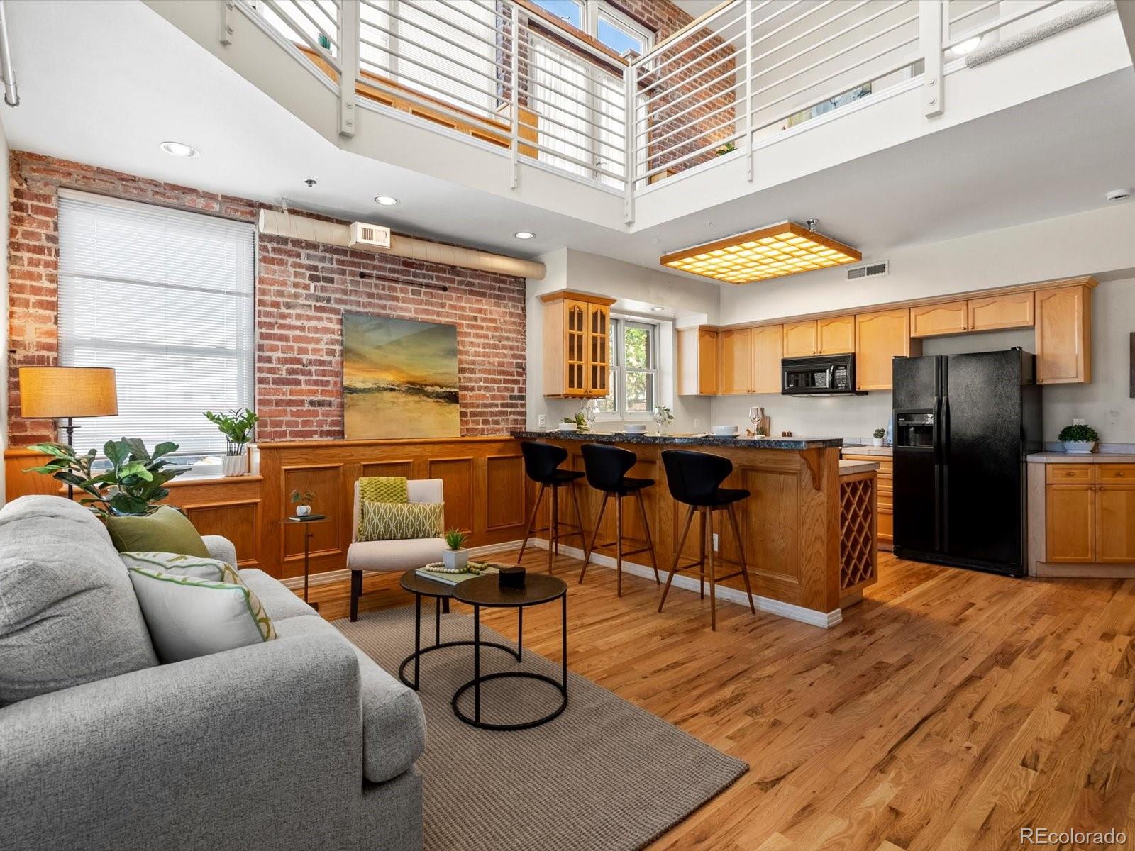MLS Image #3 for 225 n lincoln street 4,denver, Colorado