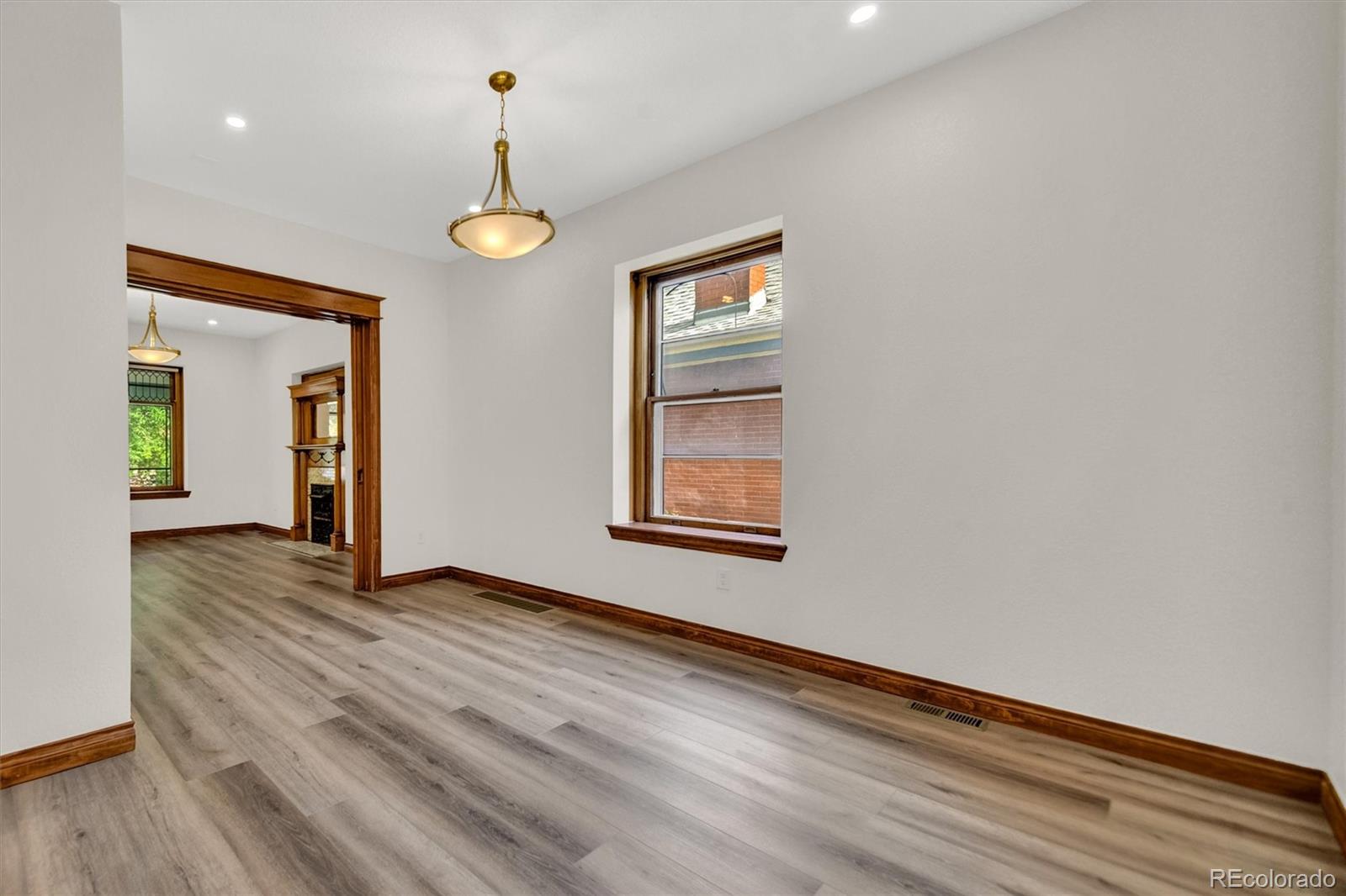 MLS Image #10 for 2411 n high street,denver, Colorado