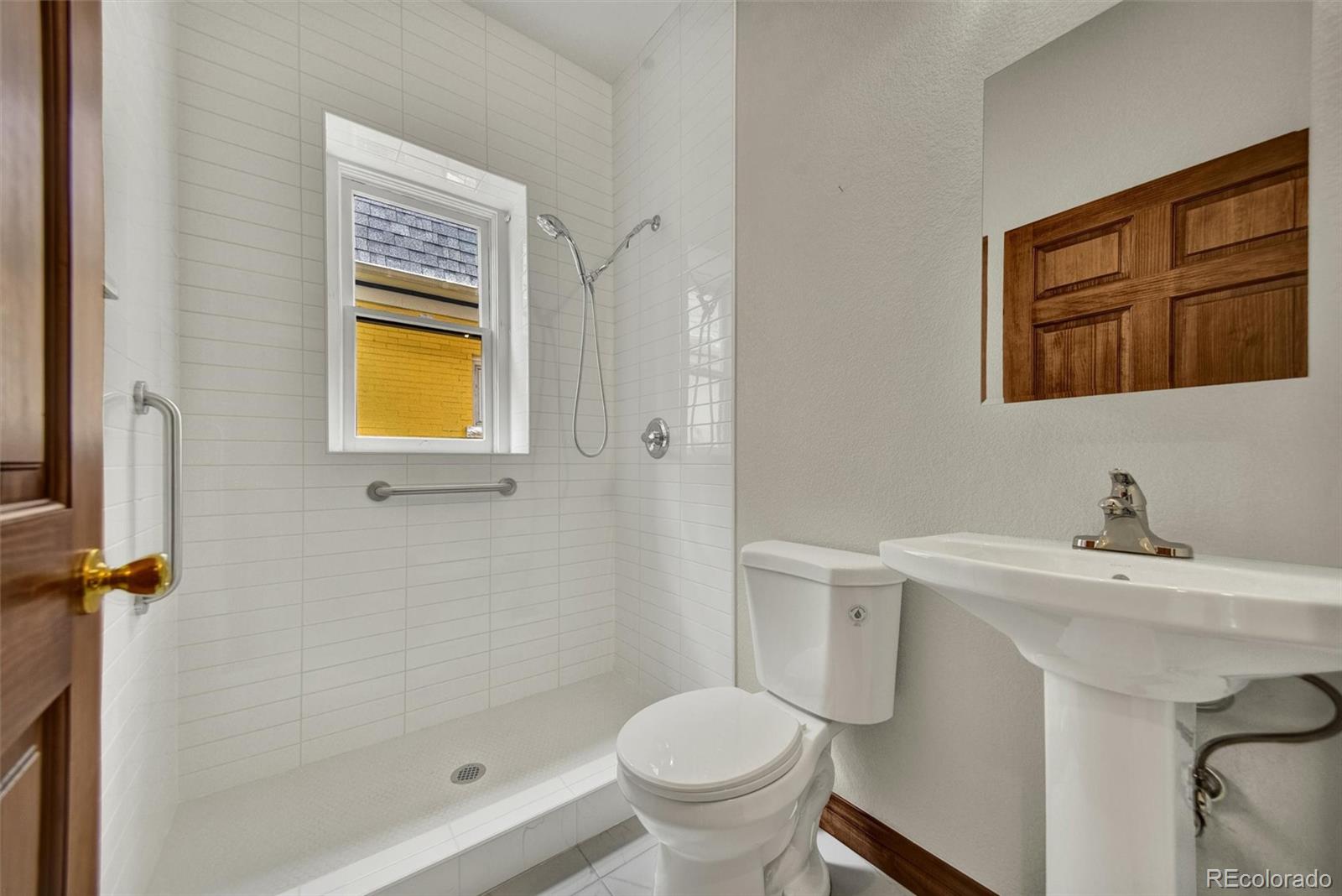 MLS Image #17 for 2411 n high street,denver, Colorado