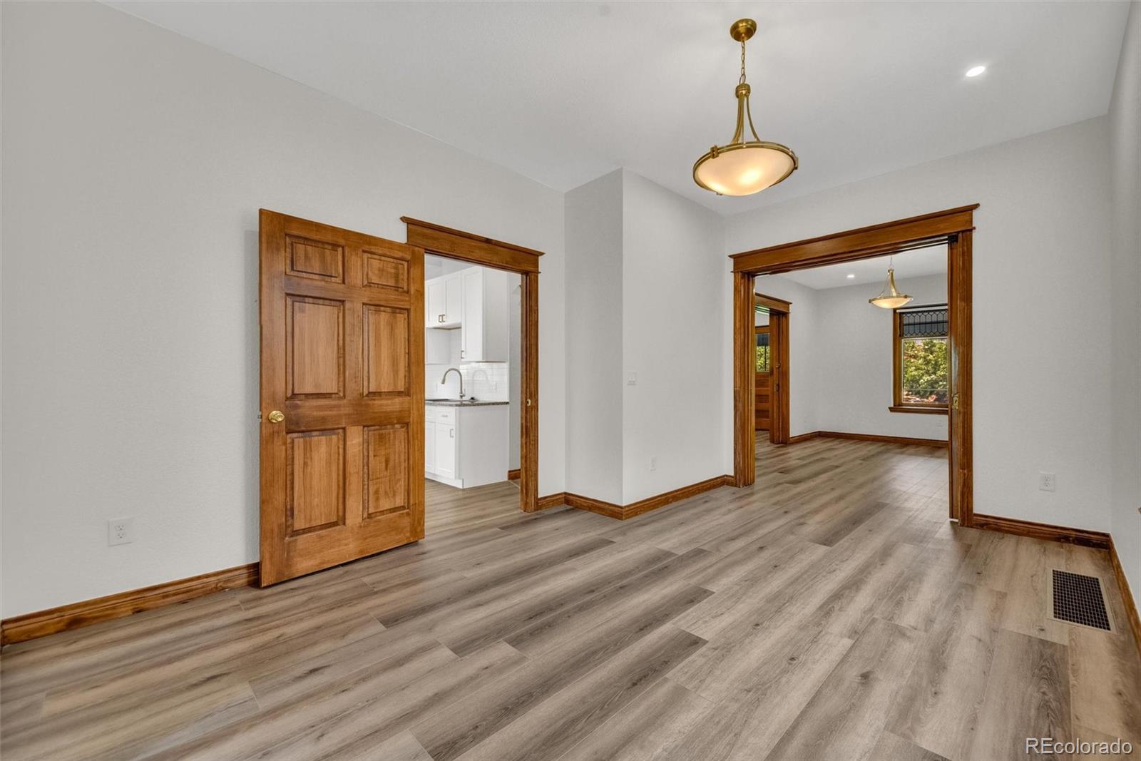 MLS Image #9 for 2411 n high street,denver, Colorado