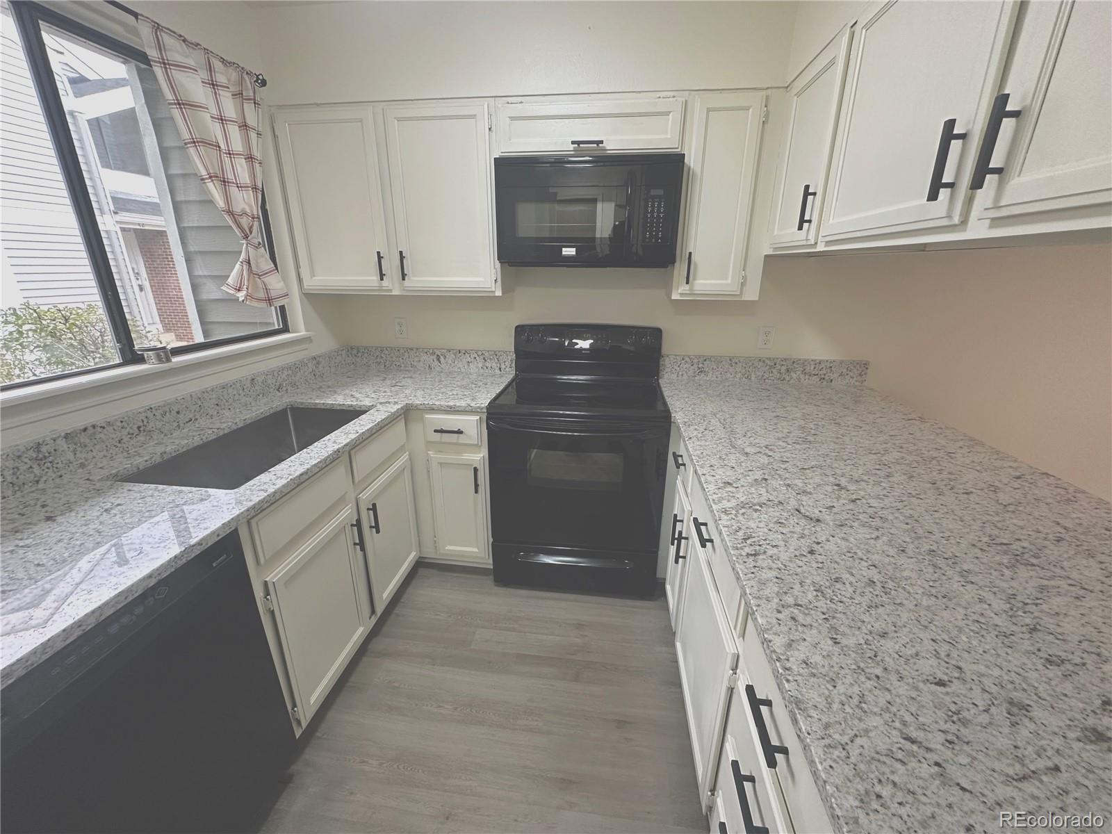 MLS Image #7 for 56 s nome street ,aurora, Colorado