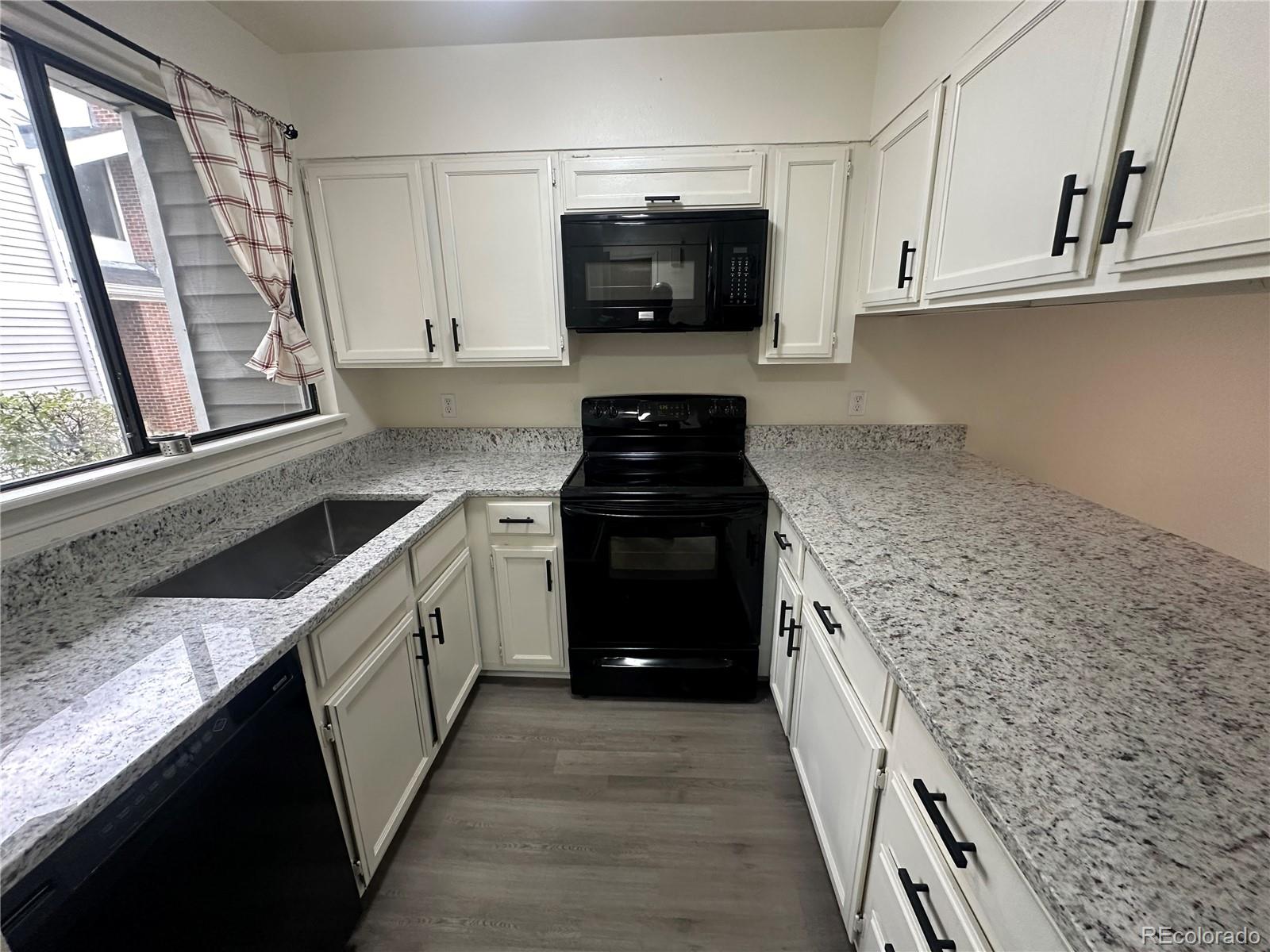 MLS Image #8 for 56 s nome street ,aurora, Colorado