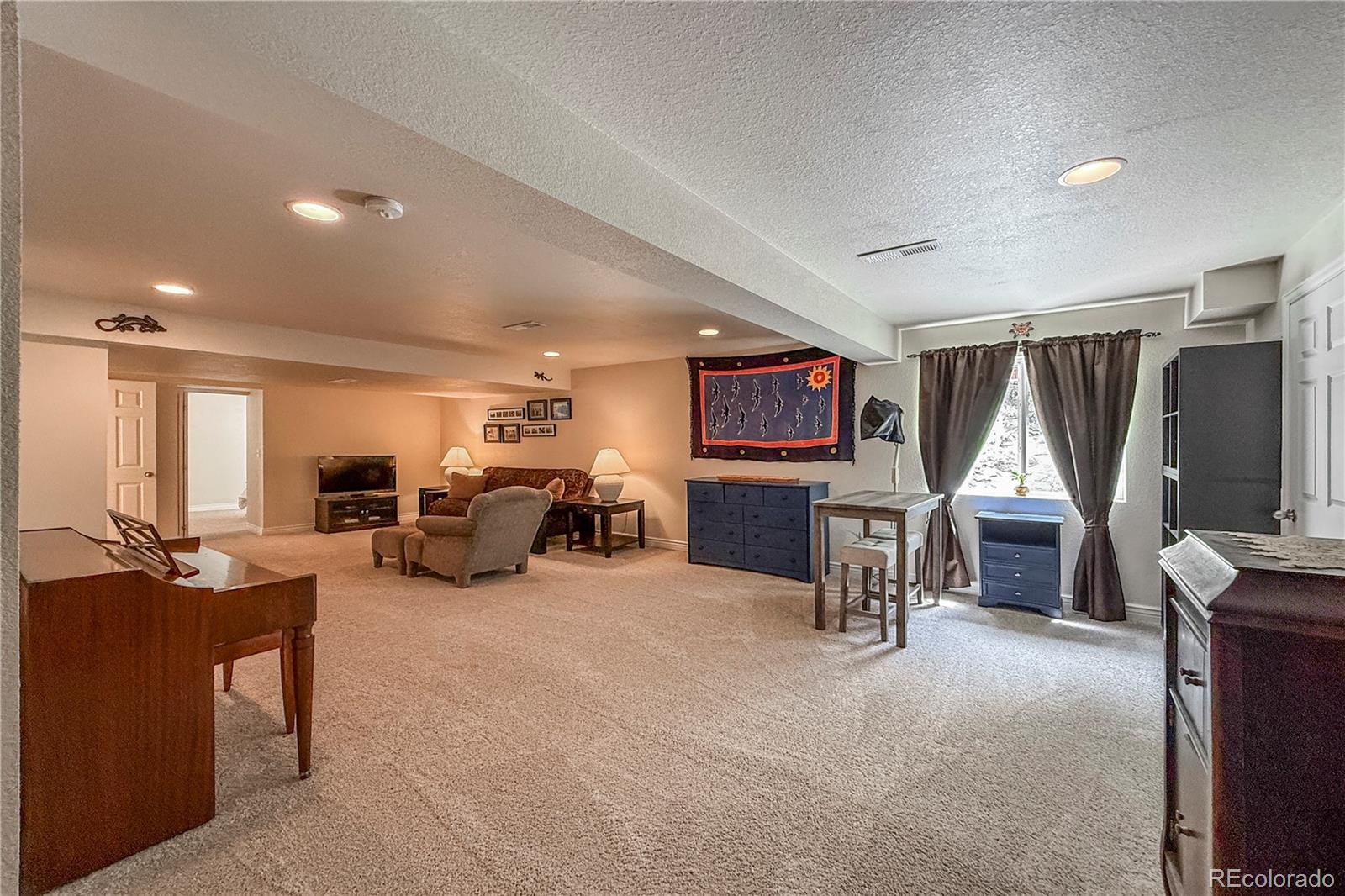 MLS Image #25 for 13642  wrangler way,mead, Colorado