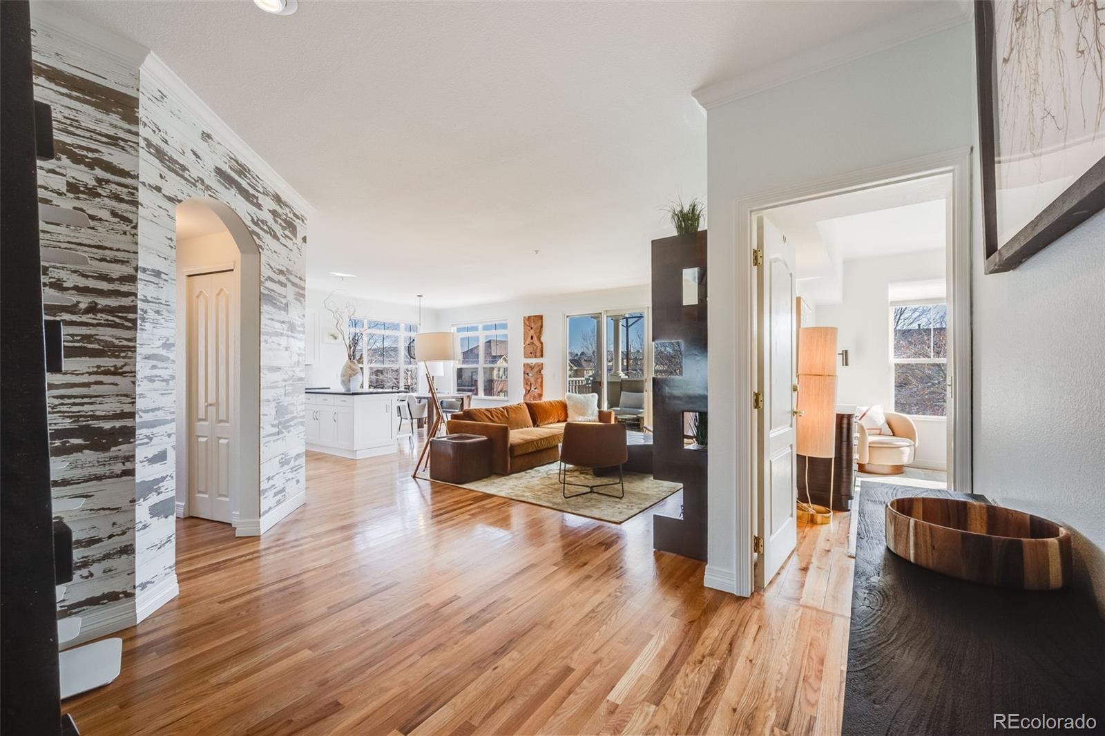 MLS Image #4 for 111 s monroe street,denver, Colorado
