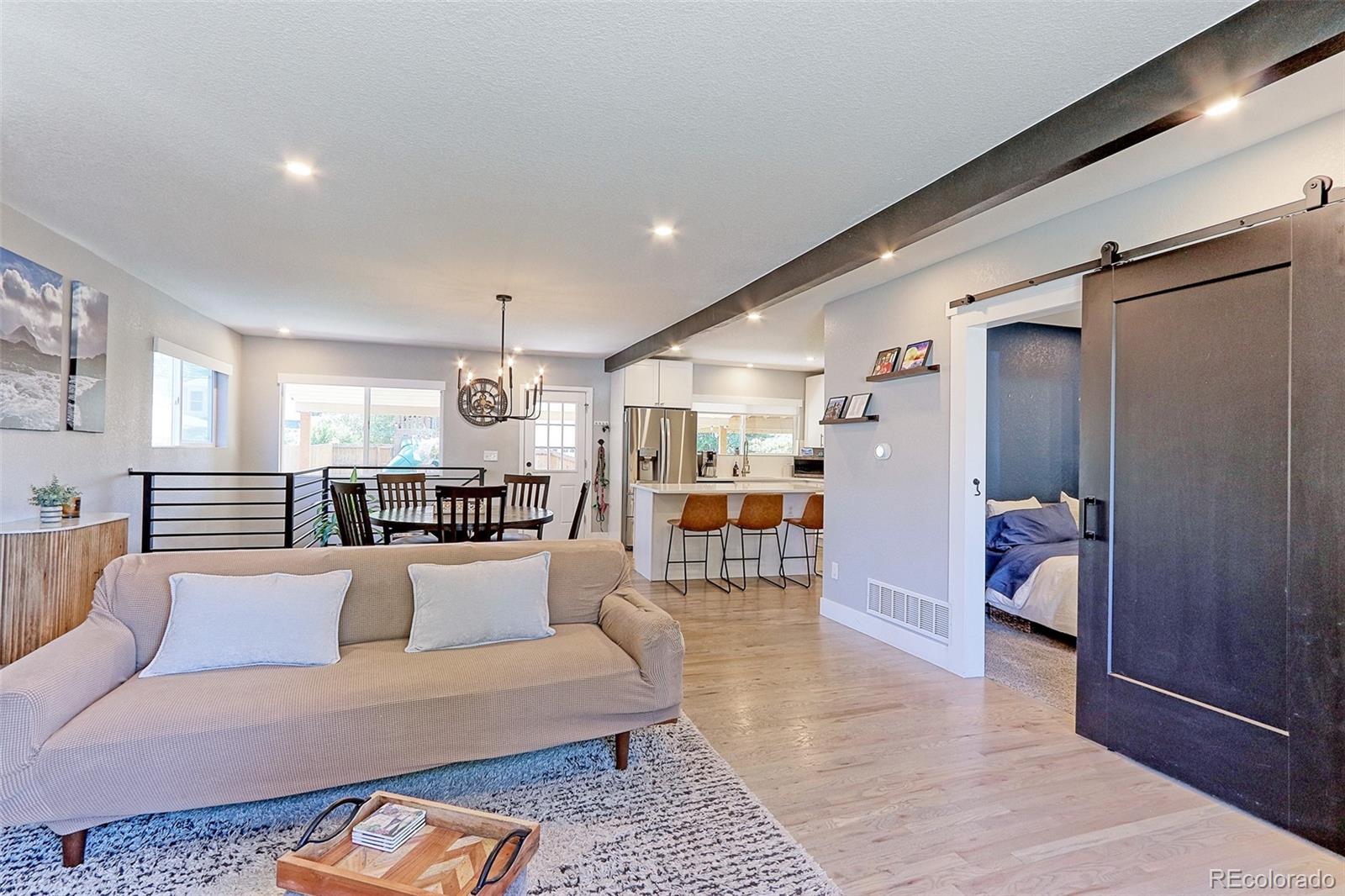 MLS Image #2 for 2337 s franklin street,denver, Colorado