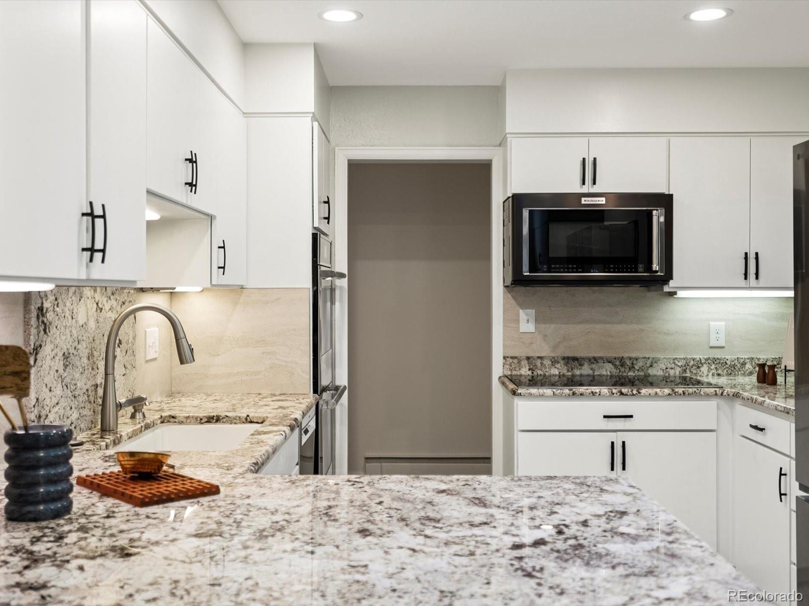 MLS Image #21 for 1985  union street,lakewood, Colorado