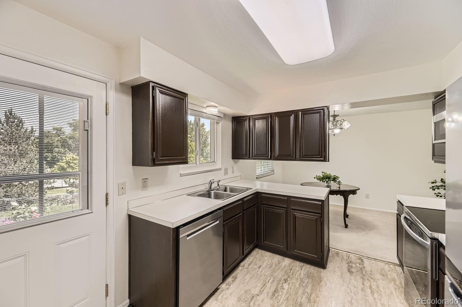 MLS Image #10 for 6348 s independence street,littleton, Colorado