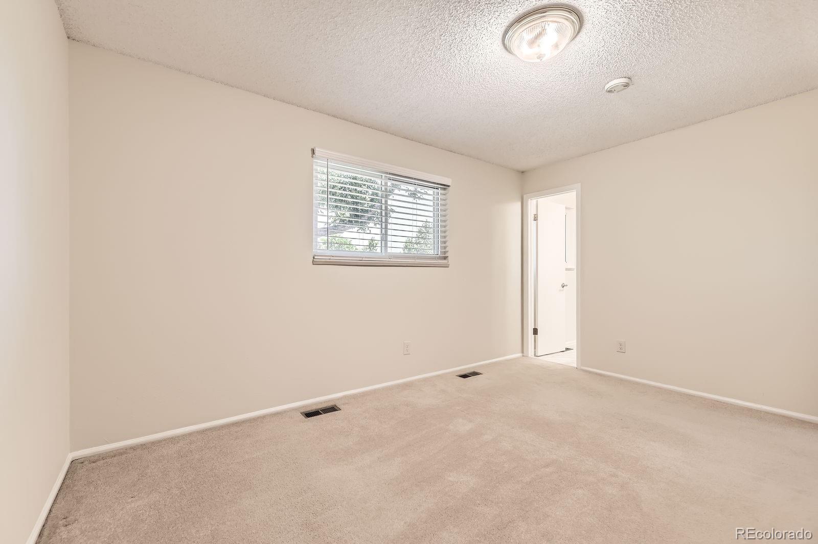 MLS Image #14 for 6348 s independence street,littleton, Colorado