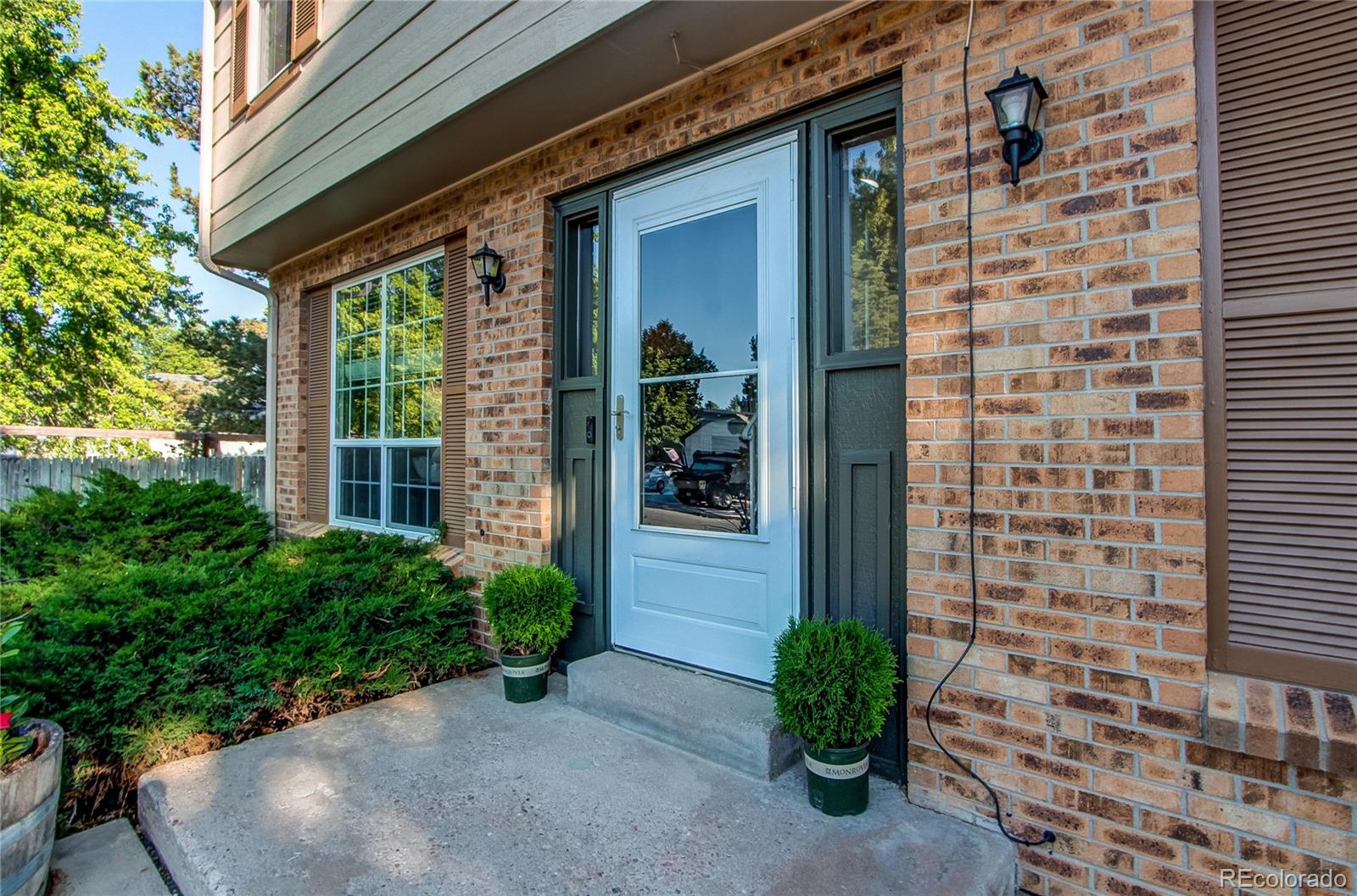MLS Image #2 for 8538 w glasgow place,littleton, Colorado