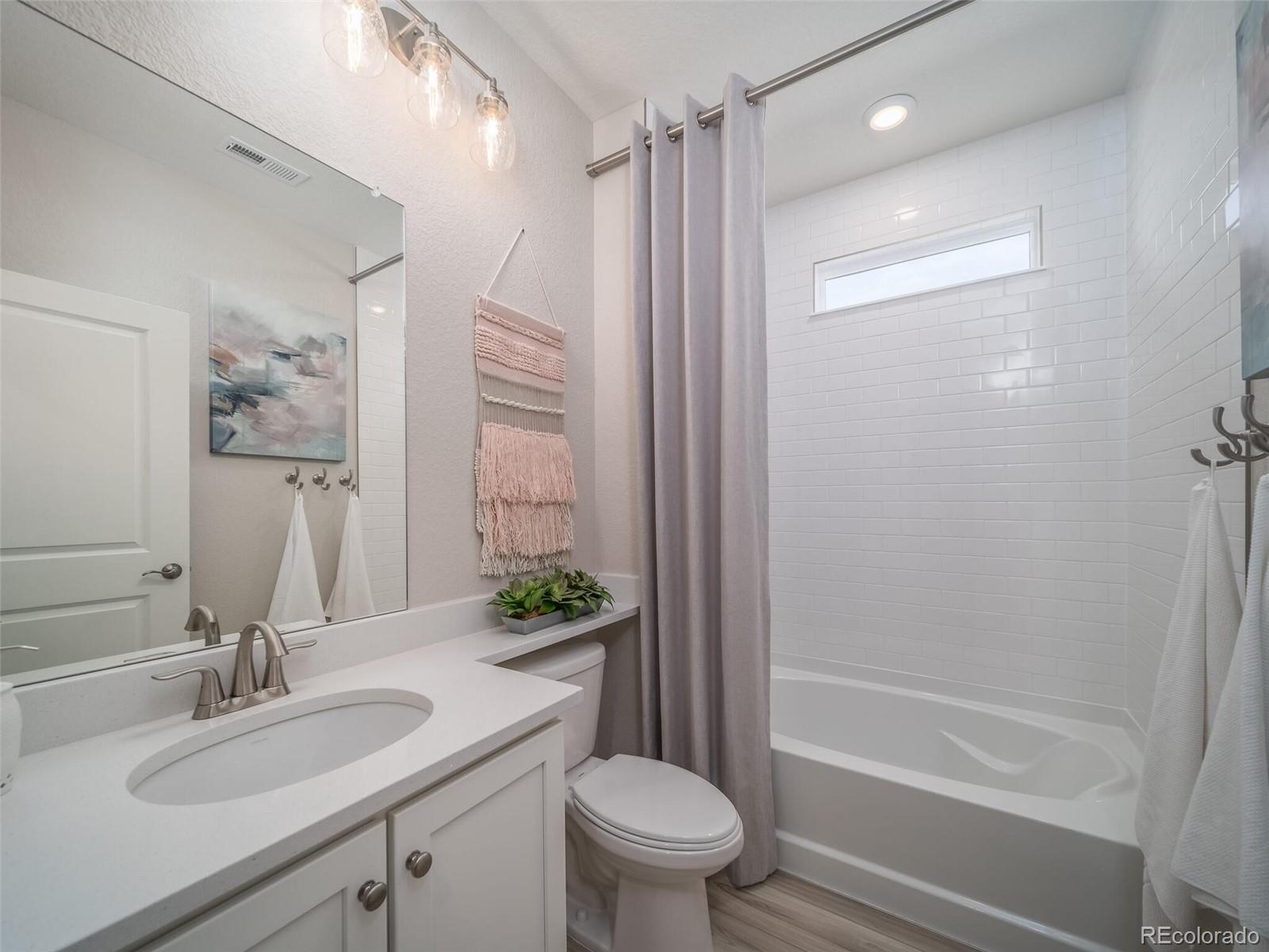 MLS Image #10 for 21835 e 51st drive,aurora, Colorado