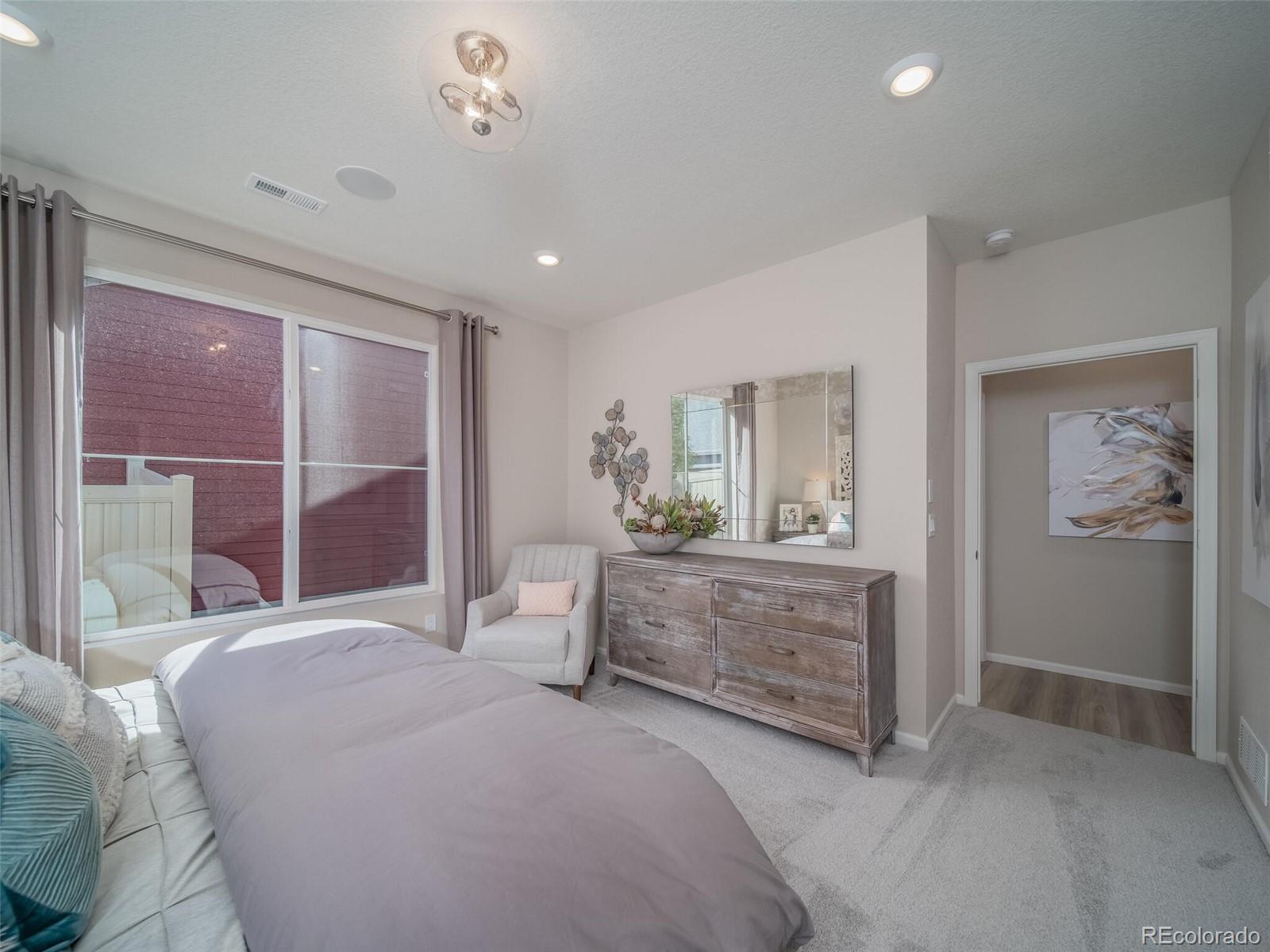 MLS Image #13 for 21835 e 51st drive,aurora, Colorado
