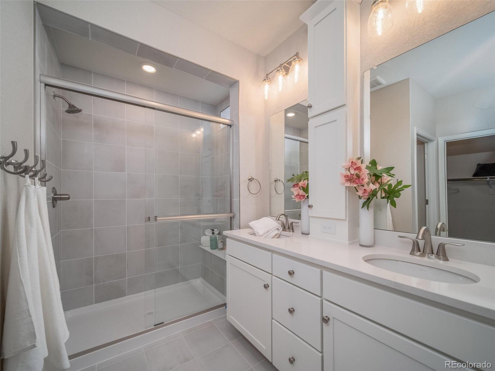 MLS Image #16 for 21835 e 51st drive,aurora, Colorado