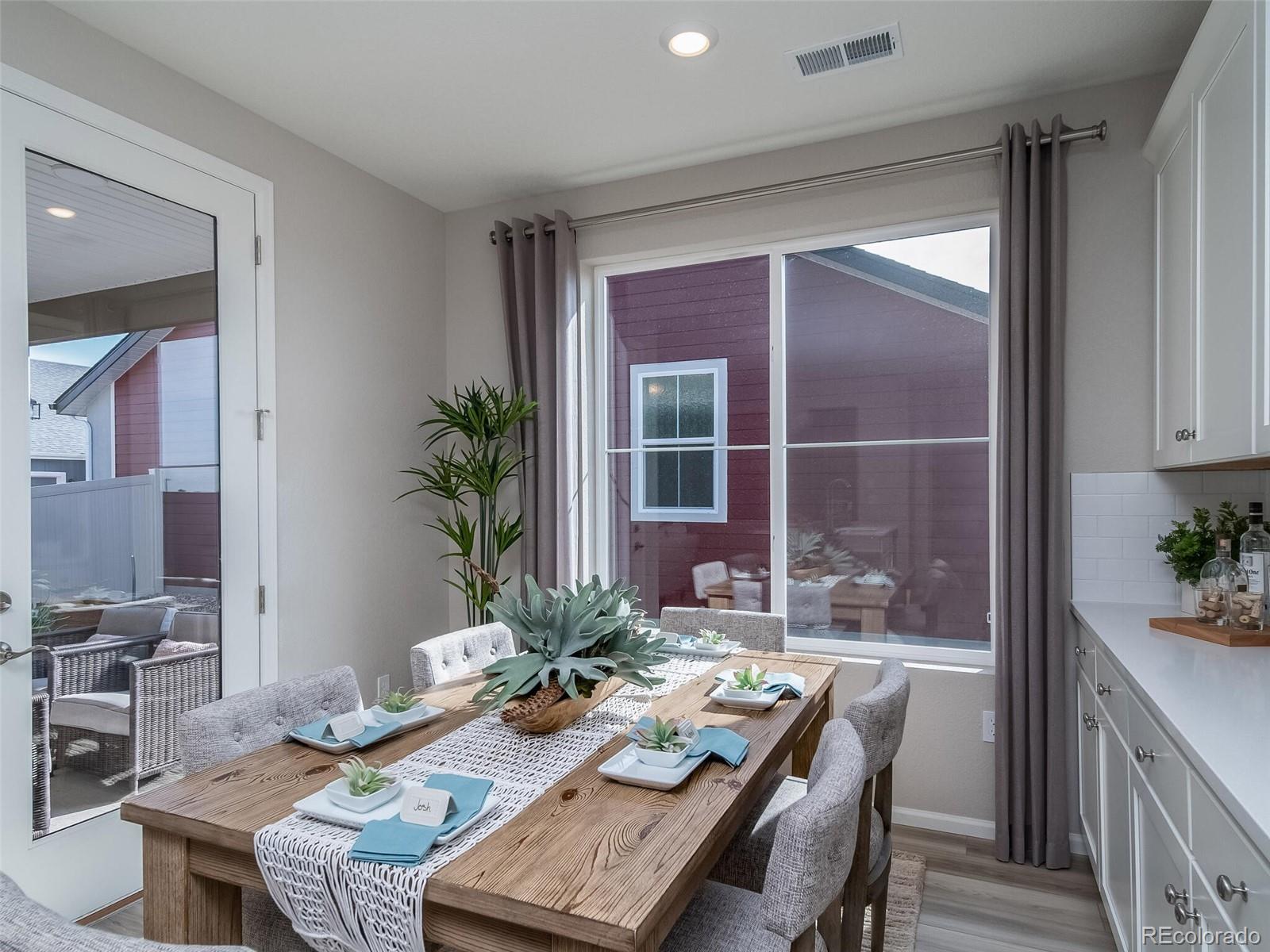 MLS Image #5 for 21835 e 51st drive,aurora, Colorado