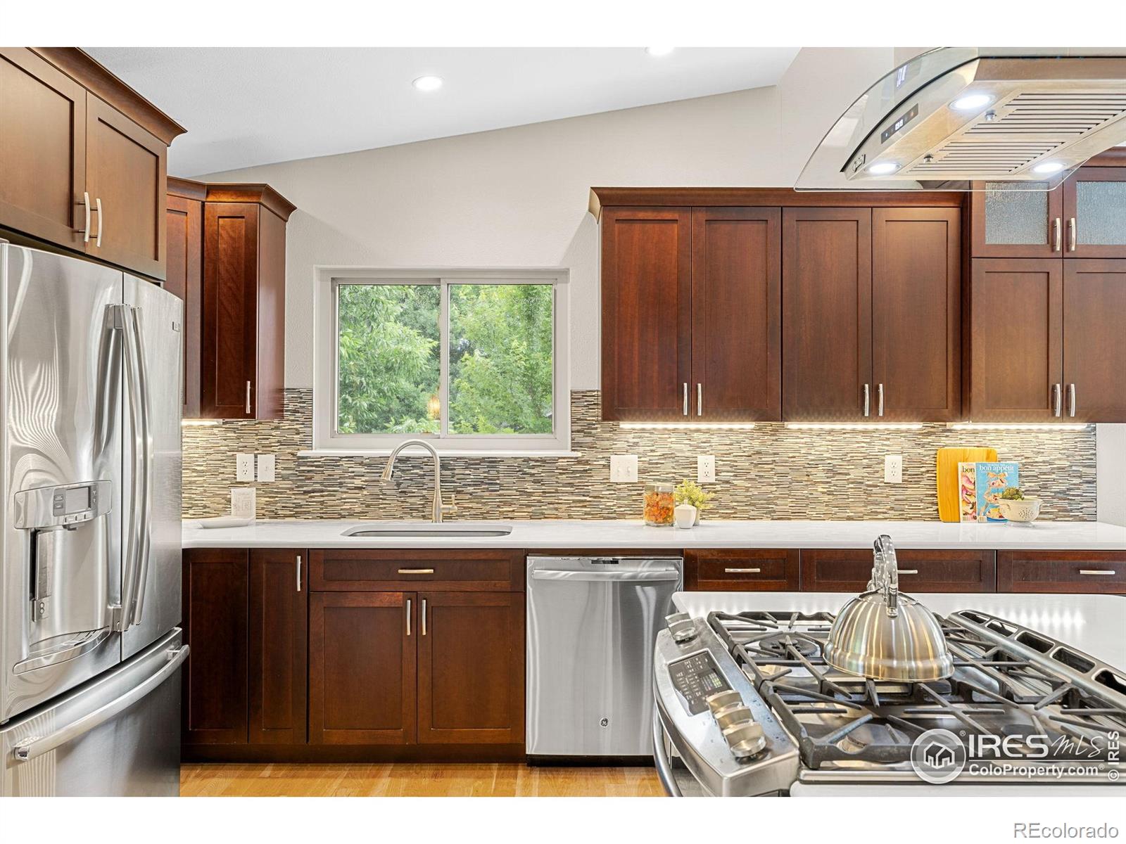 MLS Image #5 for 400  lois drive,louisville, Colorado