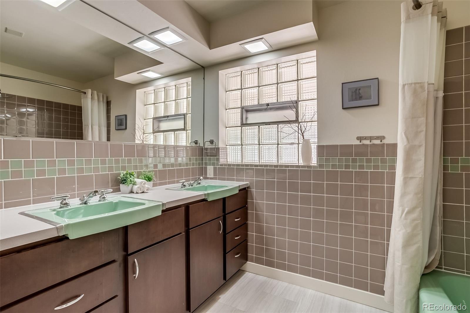 MLS Image #15 for 9650 w 35th avenue,wheat ridge, Colorado