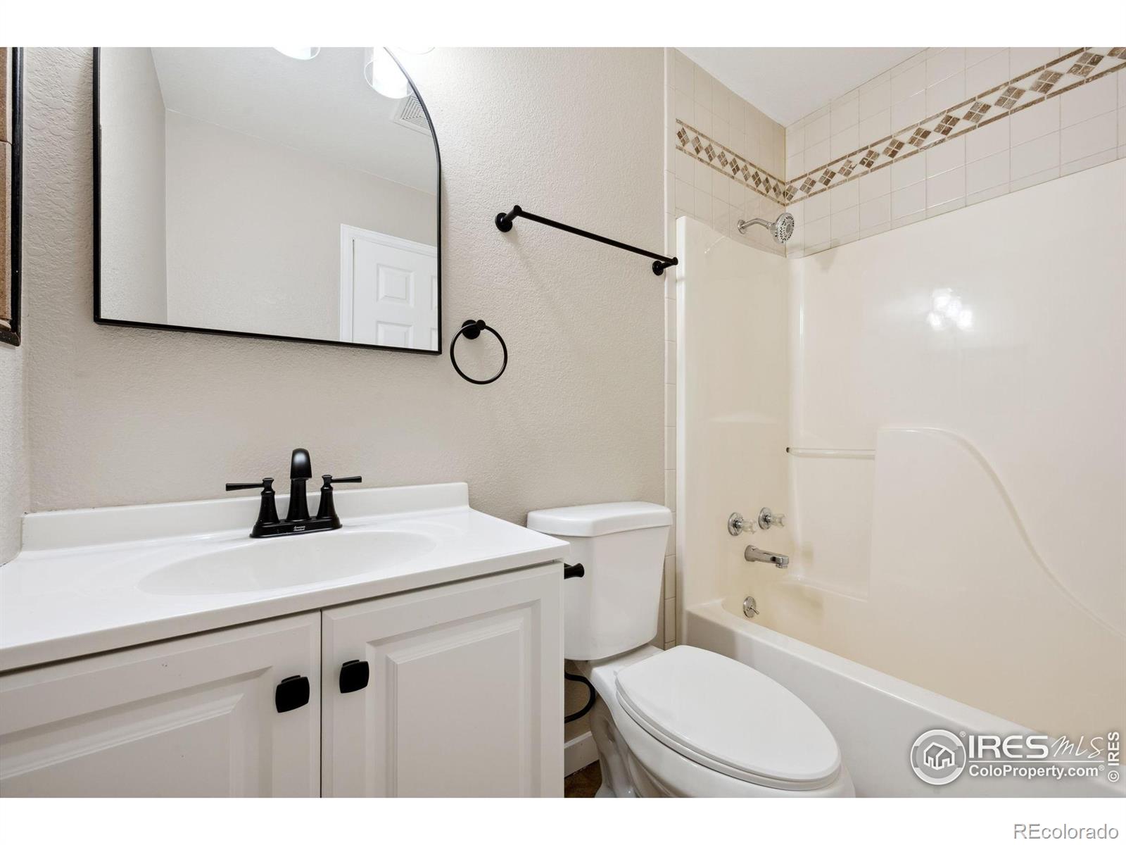 MLS Image #10 for 4020  meadows avenue,evans, Colorado