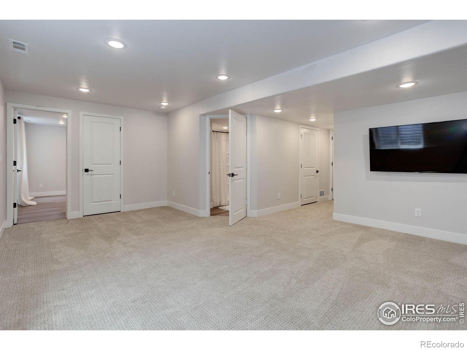 MLS Image #18 for 4171  front stretch drive,wellington, Colorado