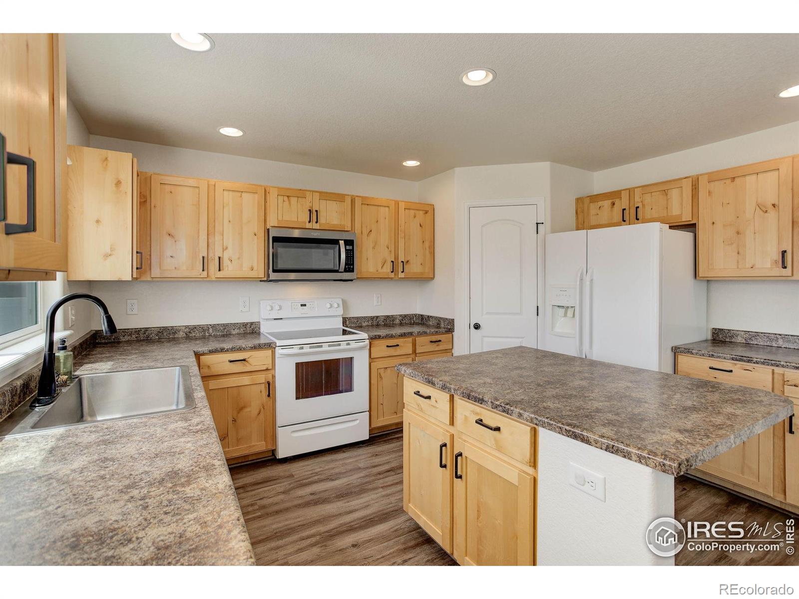 MLS Image #8 for 4171  front stretch drive,wellington, Colorado
