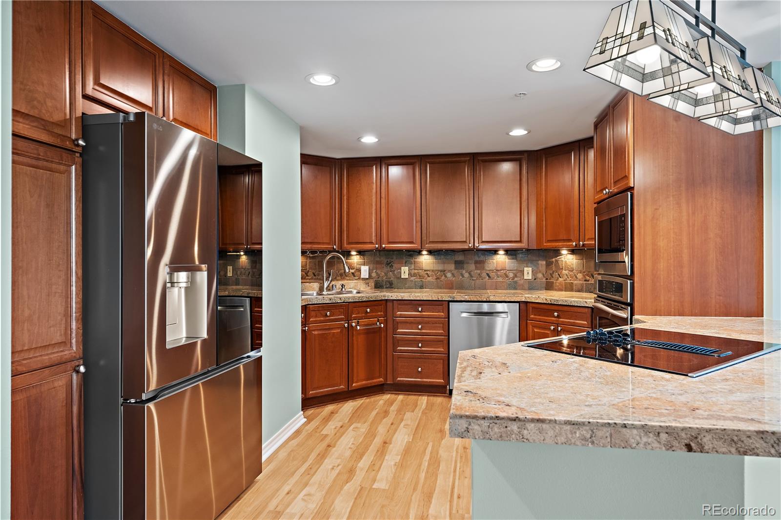 MLS Image #2 for 8100 e union avenue 614,denver, Colorado