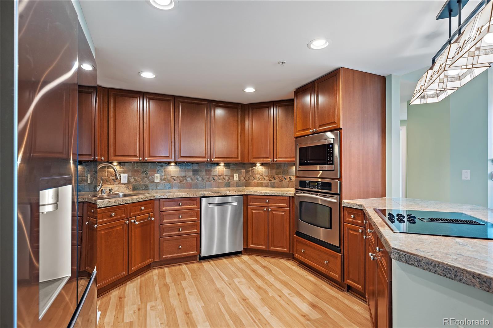 MLS Image #3 for 8100 e union avenue 614,denver, Colorado