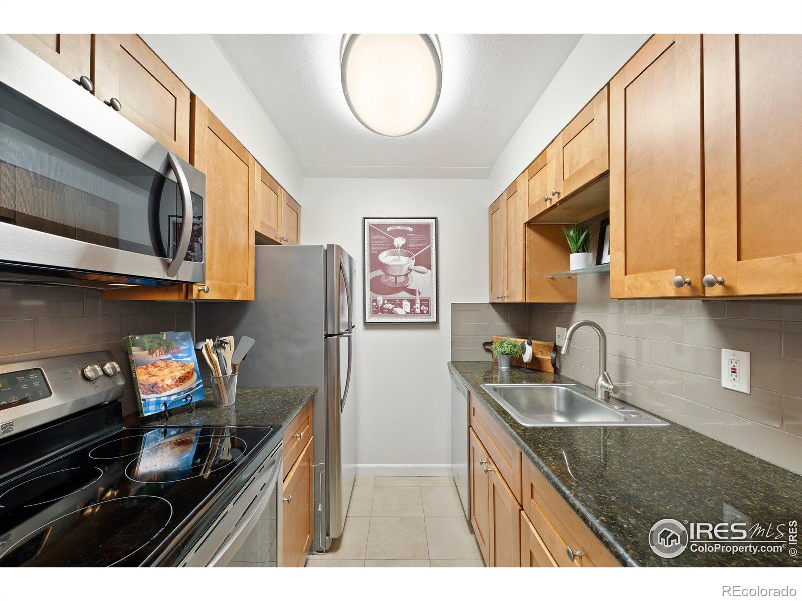 MLS Image #3 for 252 n pennsylvania street,denver, Colorado