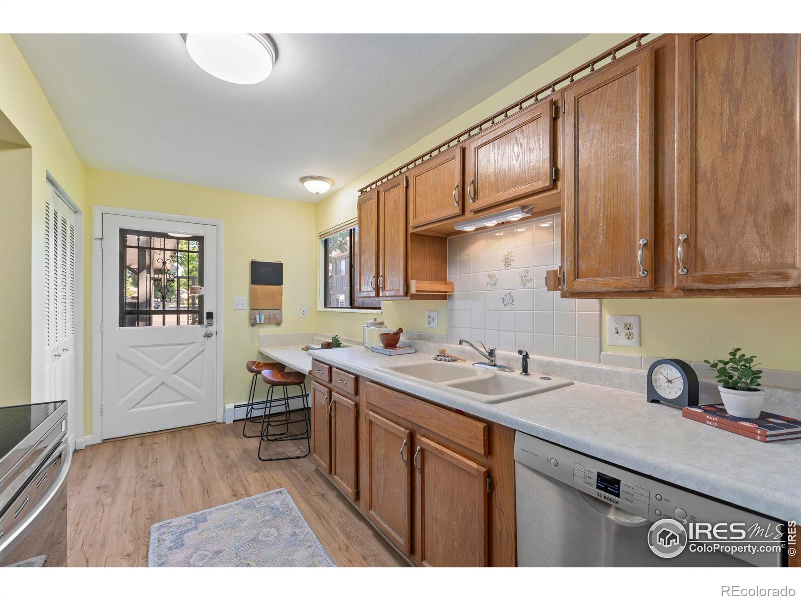 MLS Image #16 for 705 e drake road,fort collins, Colorado