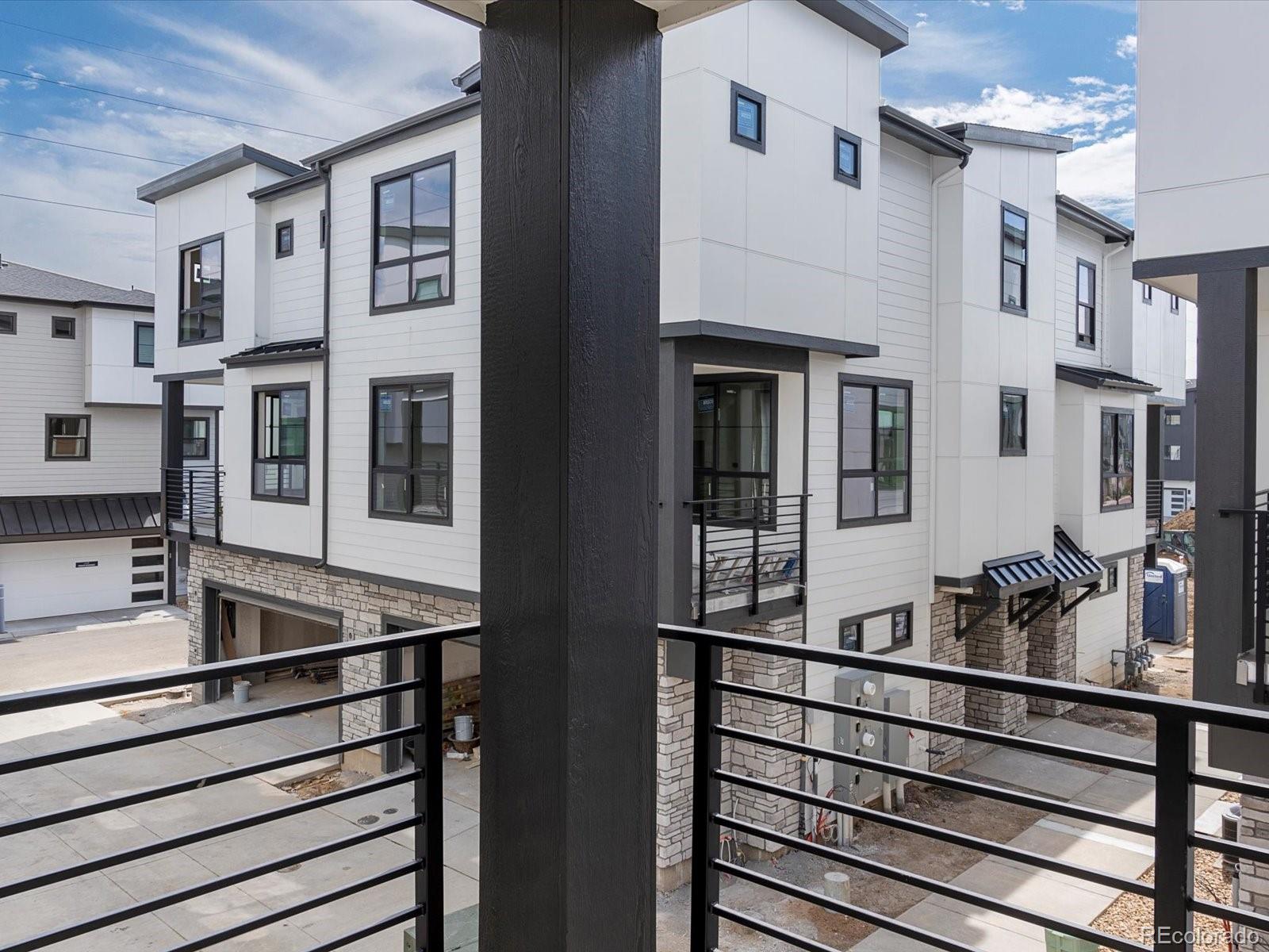 MLS Image #17 for 2032 s holly street,denver, Colorado