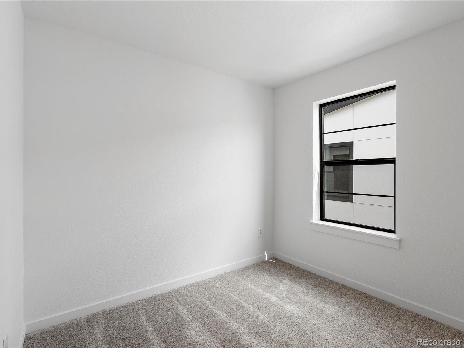 MLS Image #19 for 2032 s holly street,denver, Colorado