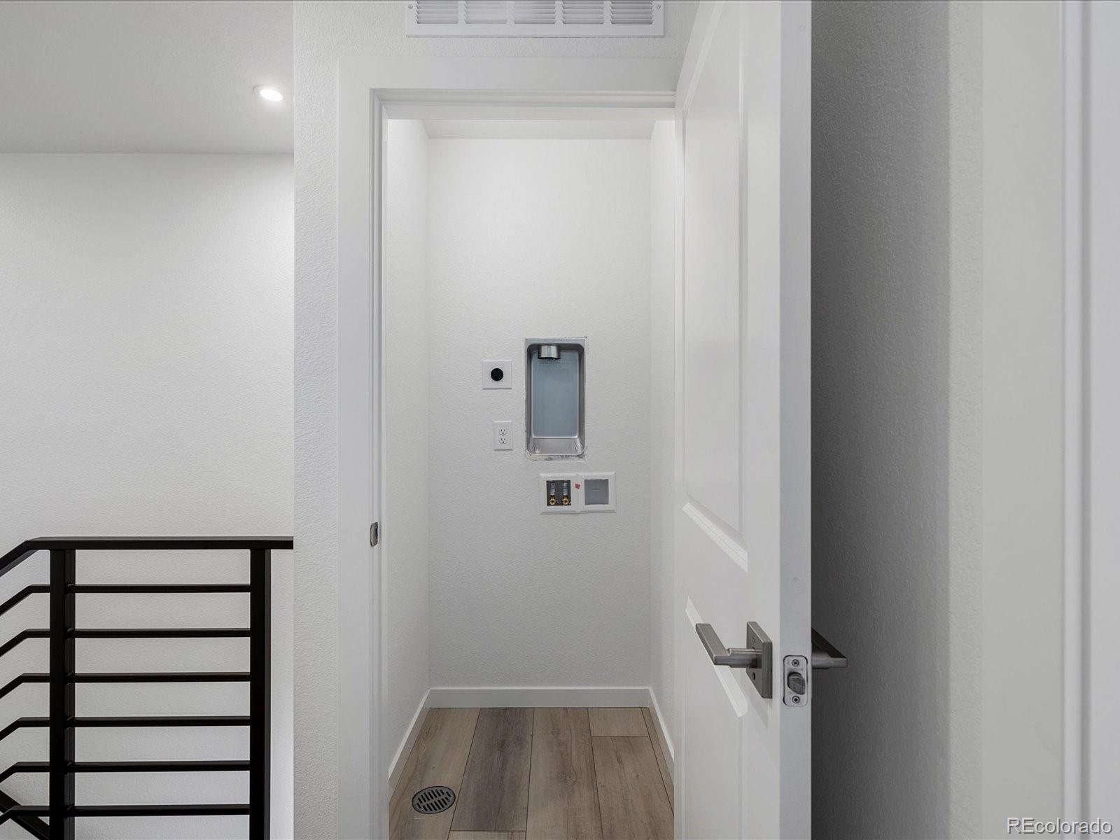 MLS Image #28 for 2032 s holly street,denver, Colorado