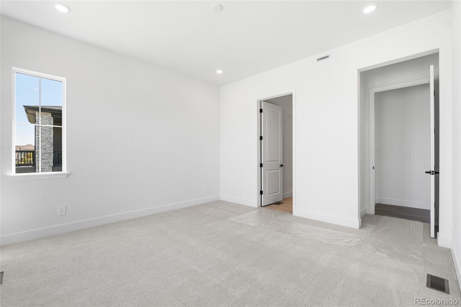 MLS Image #11 for 8664 s quemoy street,aurora, Colorado