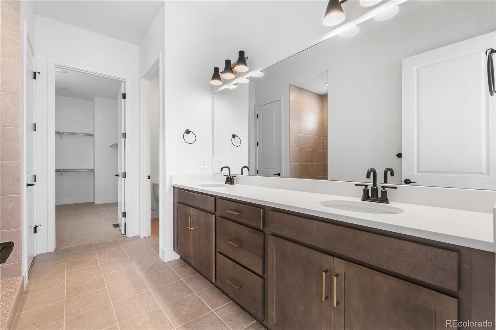 MLS Image #12 for 8664 s quemoy street,aurora, Colorado