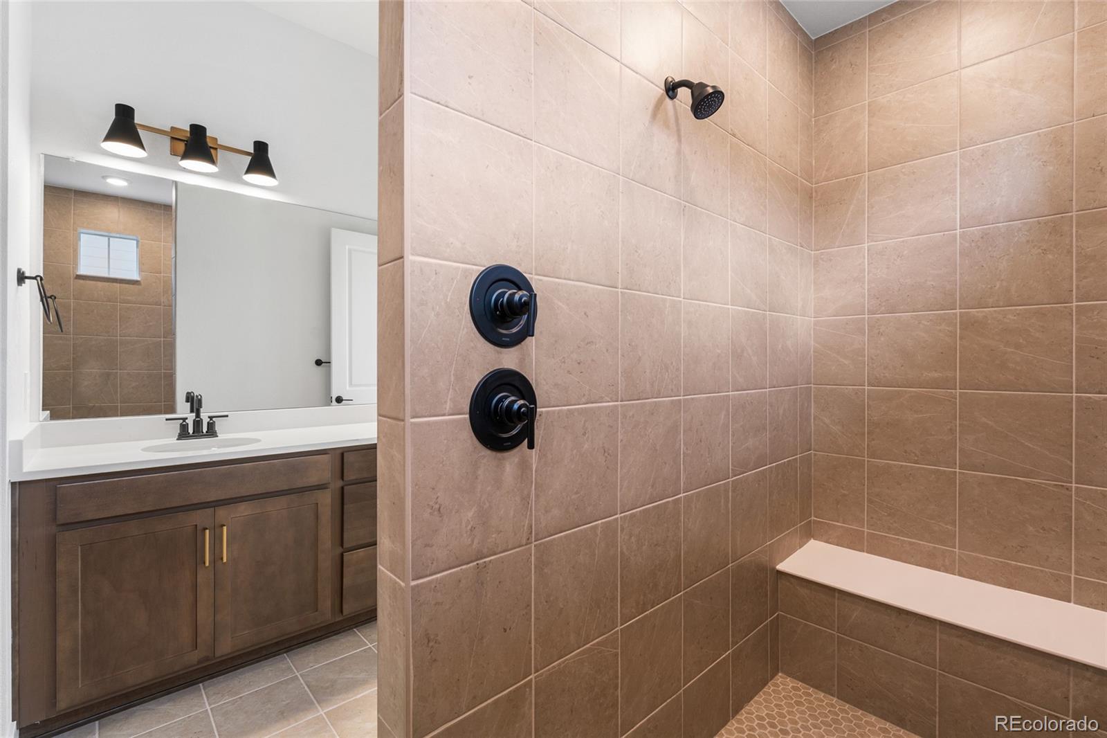 MLS Image #13 for 8664 s quemoy street,aurora, Colorado