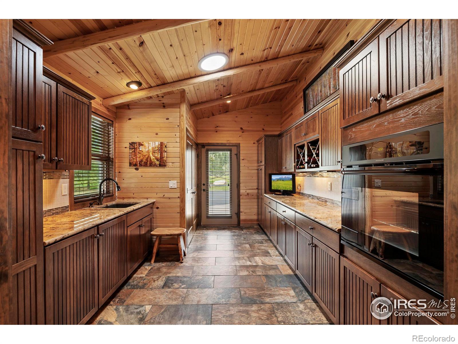 MLS Image #22 for 164  dunraven glade road,glen haven, Colorado
