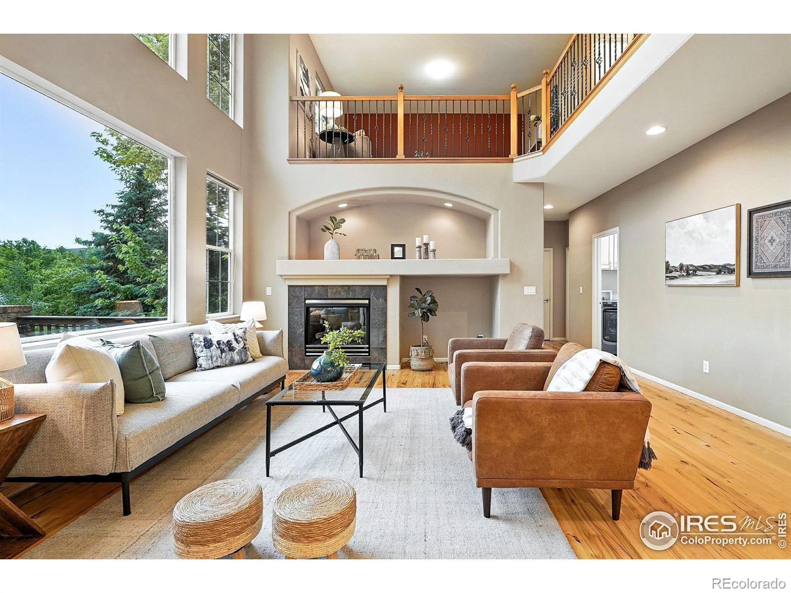MLS Image #2 for 128  falcon lane,lyons, Colorado