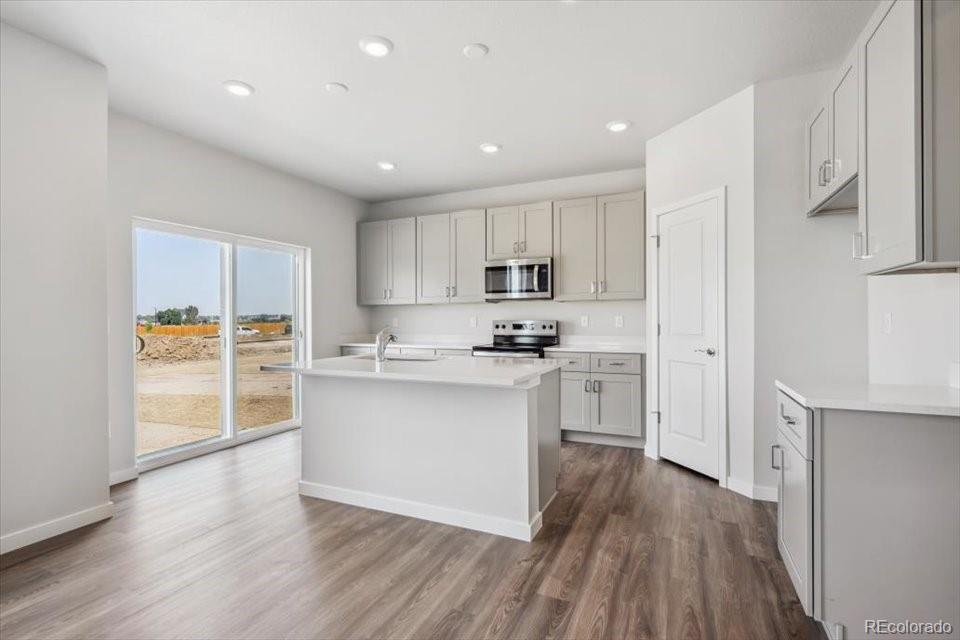 MLS Image #4 for 1399  orchard street,brighton, Colorado
