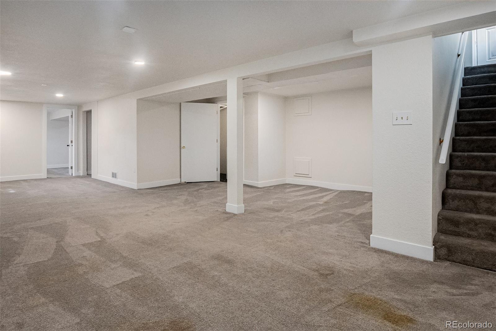 MLS Image #15 for 1694 s elm street,denver, Colorado