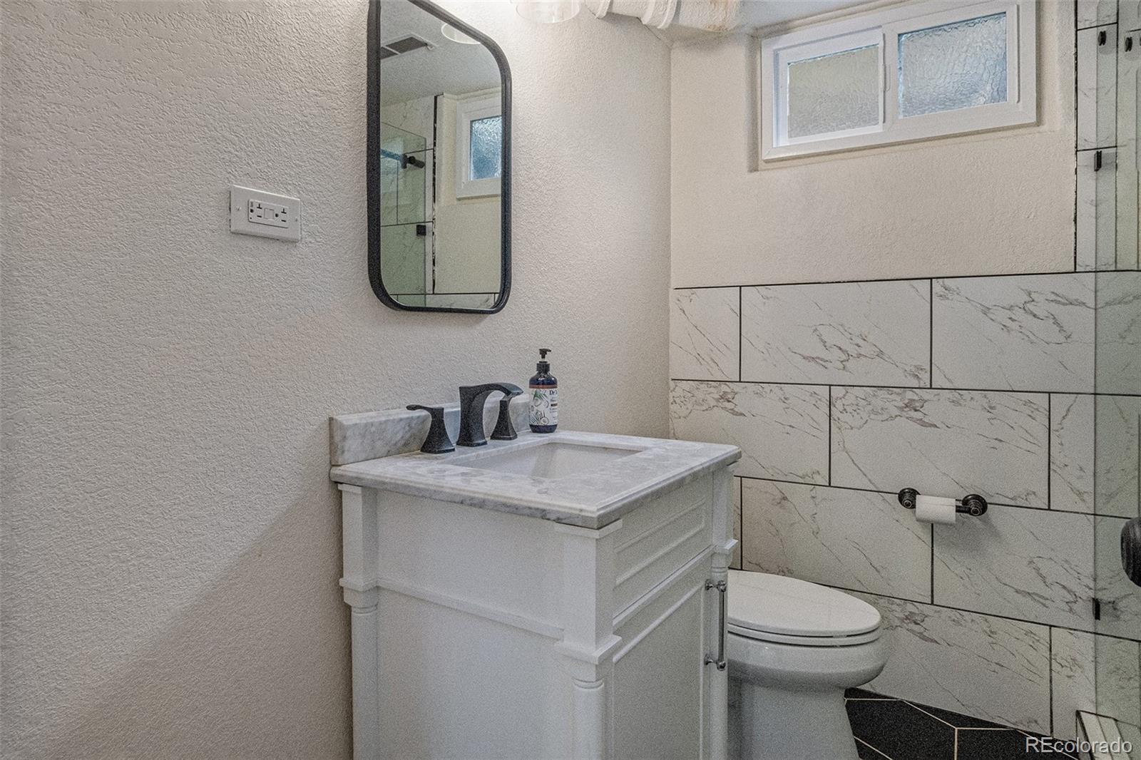 MLS Image #17 for 1694 s elm street,denver, Colorado